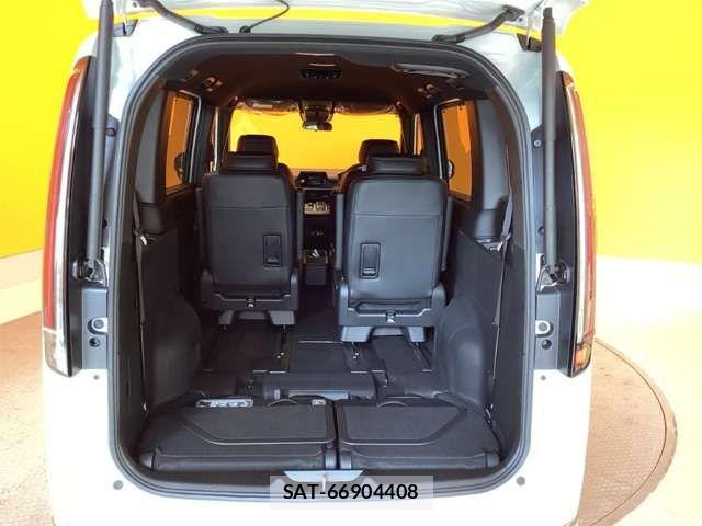 Honda STEP WGN 2026-01 6913516-16