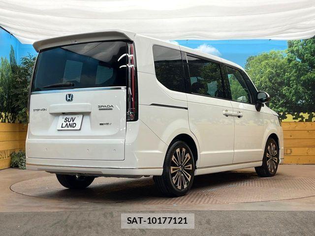 Honda STEP WGN 2025-11 6913514-16