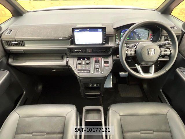 Honda STEP WGN 2025-11 6913514-1