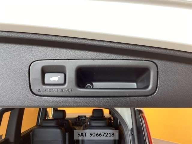 Honda STEP WGN 2026-02 6913519-19