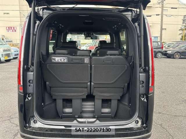 Honda STEP WGN 2026-02 6913523-11