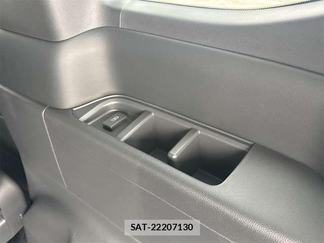 Honda STEP WGN 2026-02 6913523-13