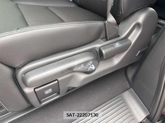 Honda STEP WGN 2026-02 6913523-19