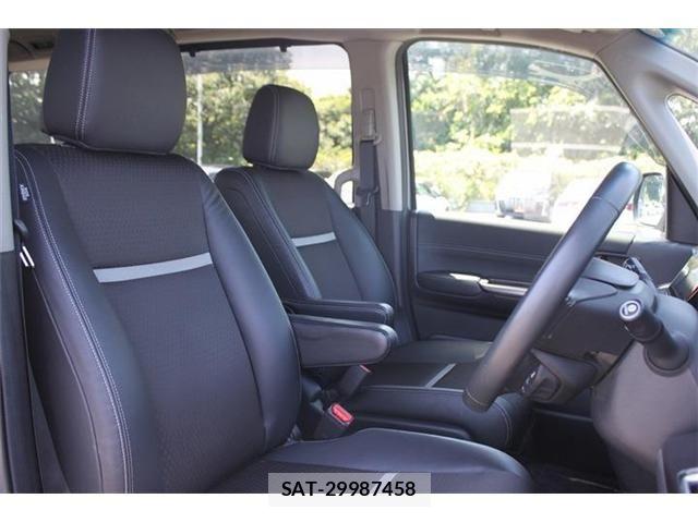 Honda STEP WGN 2019-08 6998452-13