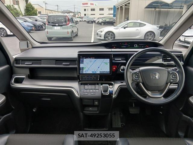 Honda STEP WGN 2020-07 7060861-18