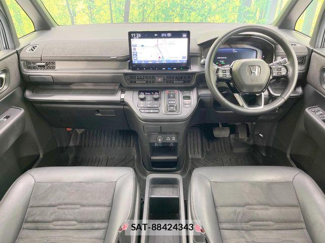 Honda STEP WGN 2024-03 7060857-1