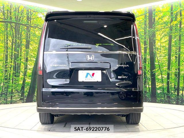 Honda STEP WGN 2024-04 7060859-15