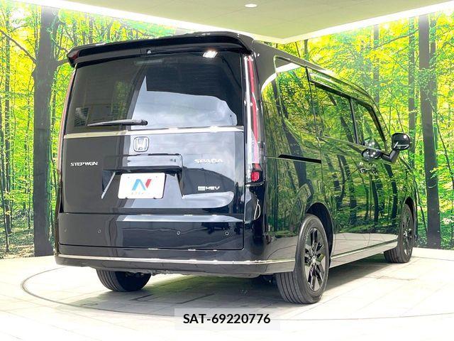 Honda STEP WGN 2024-04 7060859-17