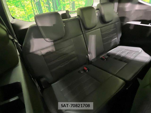 Honda STEP WGN 2023-05 7060855-9