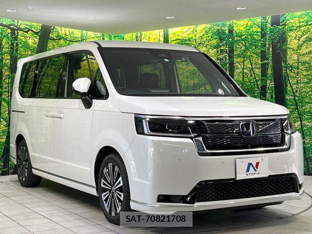 Honda STEP WGN 2023-05 7060855-16