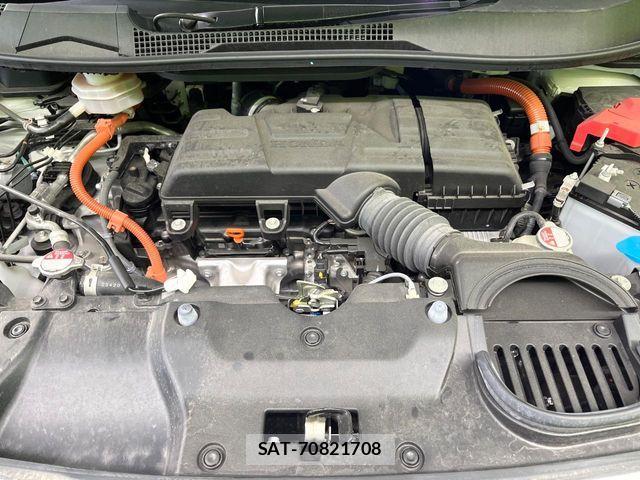 Honda STEP WGN 2023-05 7060855-17