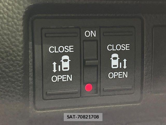 Honda STEP WGN 2023-05 7060855-6