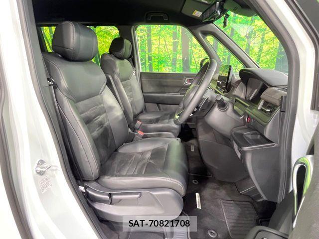 Honda STEP WGN 2023-05 7060855-7