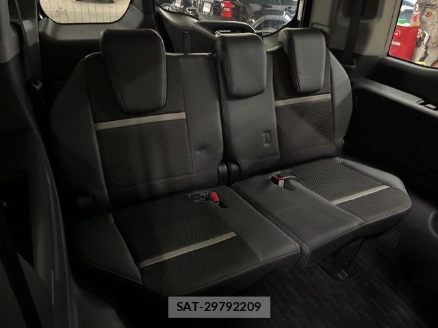 Honda STEP WGN 2018-03 7225526-10