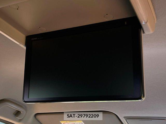 Honda STEP WGN 2018-03 7225526-2