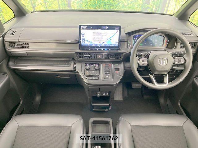 Honda STEP WGN 2025-11 7225539-1