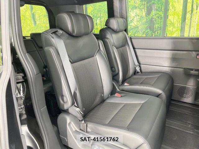 Honda STEP WGN 2025-11 7225539-8