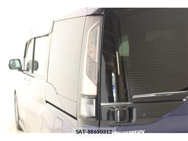 Honda STEP WGN 2017-10 7225528-18