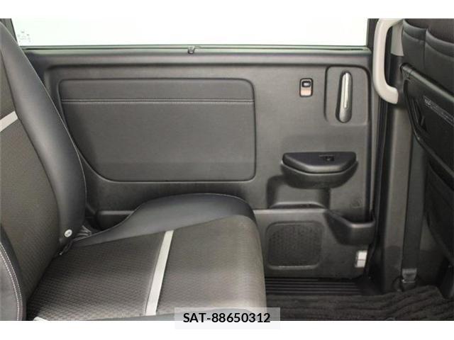 Honda STEP WGN 2017-10 7225528-29