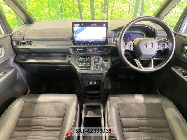 Honda STEP WGN 2022-12 7225529-1