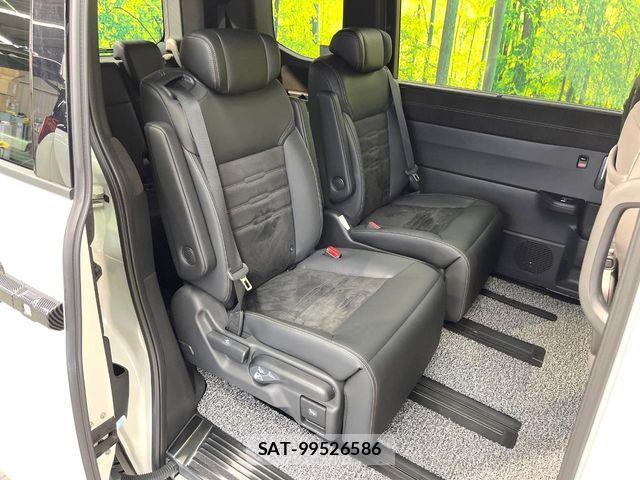 Honda STEP WGN 2023-10 7225533-8