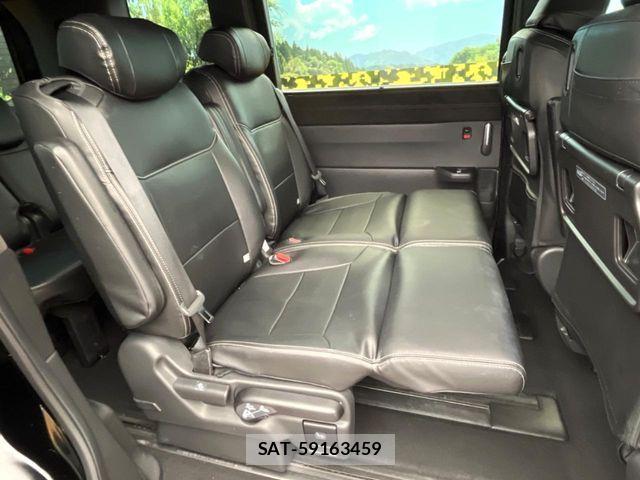 Honda STEP WGN 2023-12 7225534-9