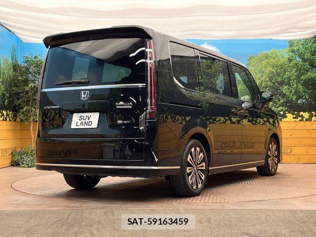 Honda STEP WGN 2023-12 7225534-18