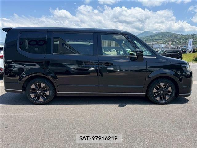 Honda STEP WGN 2024-04 7225540-9