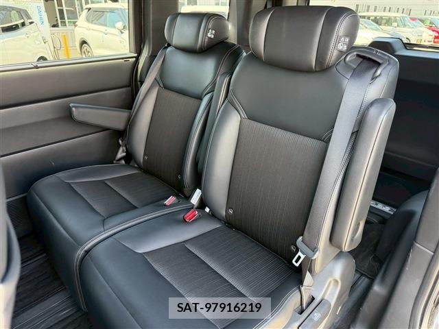 Honda STEP WGN 2024-04 7225540-14