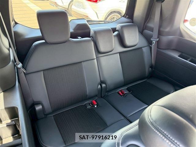 Honda STEP WGN 2024-04 7225540-16