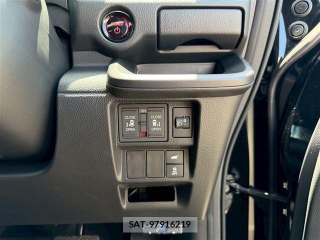 Honda STEP WGN 2024-04 7225540-26