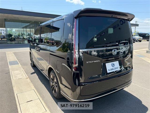 Honda STEP WGN 2024-04 7225540-7