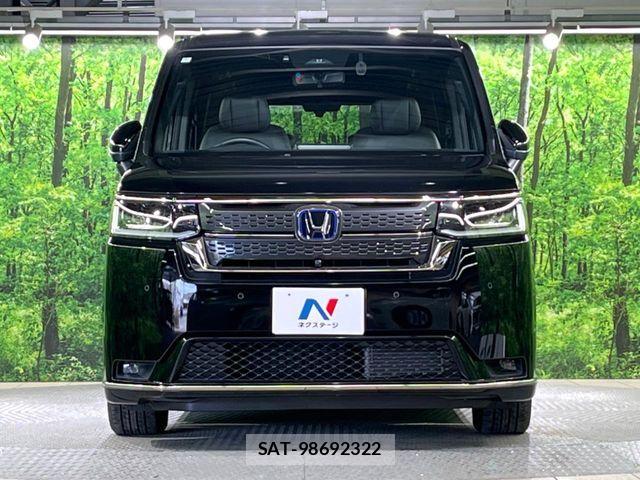 Honda STEP WGN 2024-05 7252427-14