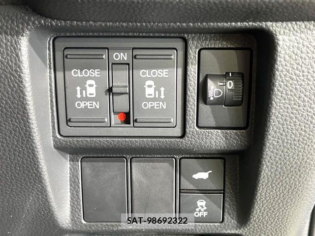 Honda STEP WGN 2024-05 7252427-5