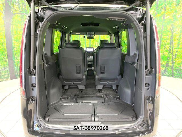 Honda STEP WGN 2023-11 7252423-12