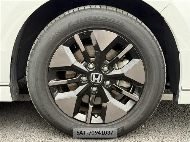 Honda STEP WGN 2023-12 7273012-13