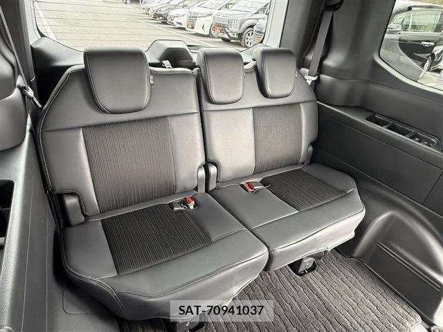 Honda STEP WGN 2023-12 7273012-16