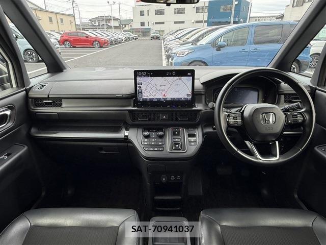 Honda STEP WGN 2023-12 7273012-18