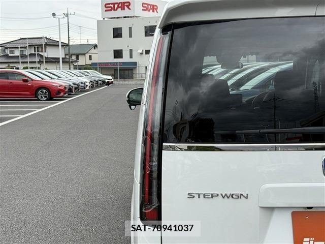 Honda STEP WGN 2023-12 7273012-28