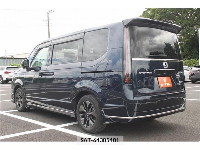 Honda STEP WGN 2022-06 7273015-6