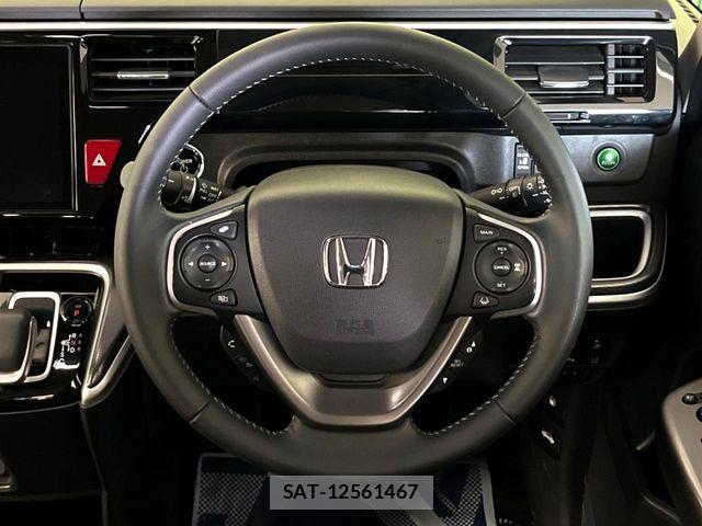 Honda STEP WGN 2022-01 7330312-12