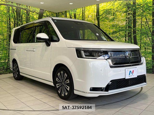 Honda STEP WGN 2023-11 7330305-16