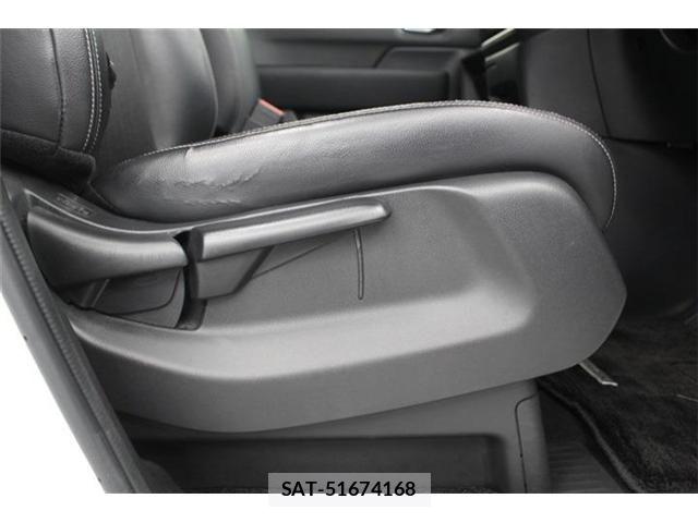 Honda STEP WGN 2023-08 7330309-27
