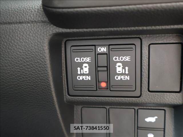 Honda STEP WGN 2026-04 7330301-9