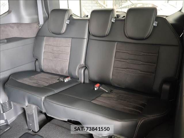 Honda STEP WGN 2026-04 7330301-12