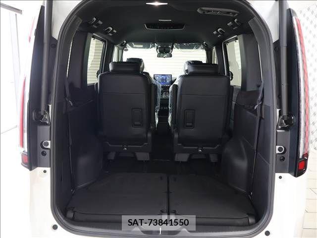 Honda STEP WGN 2026-04 7330301-18