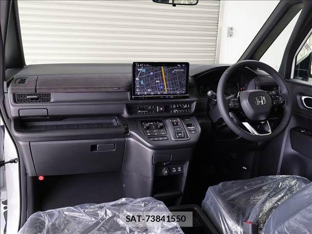Honda STEP WGN 2026-04 7330301-2