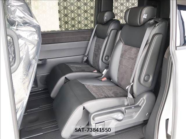 Honda STEP WGN 2026-04 7330301-5