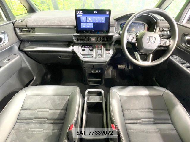Honda STEP WGN 2024-10 7330302-1
