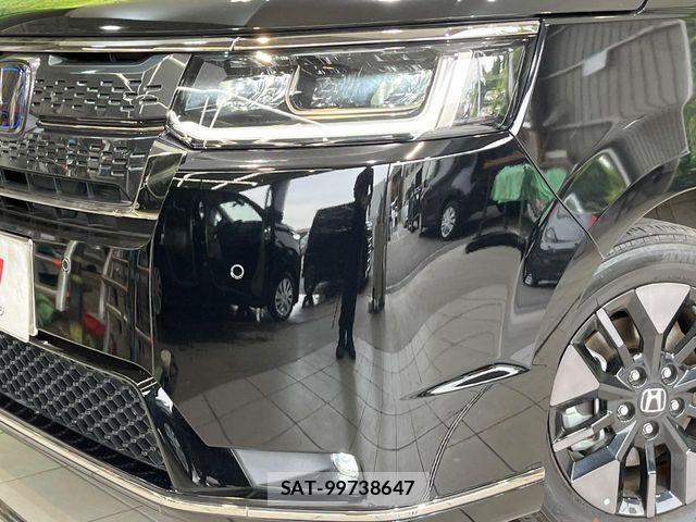 Honda STEP WGN 2023-12 7359964-12